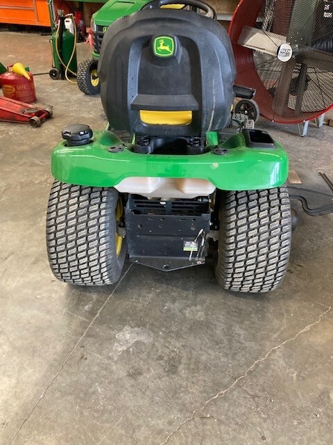 2014 John Deere X320 Image 3