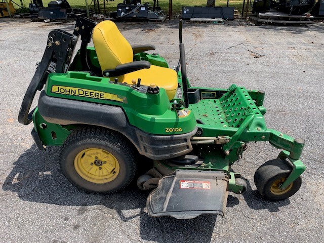 2008 John Deere Z810A Image 1