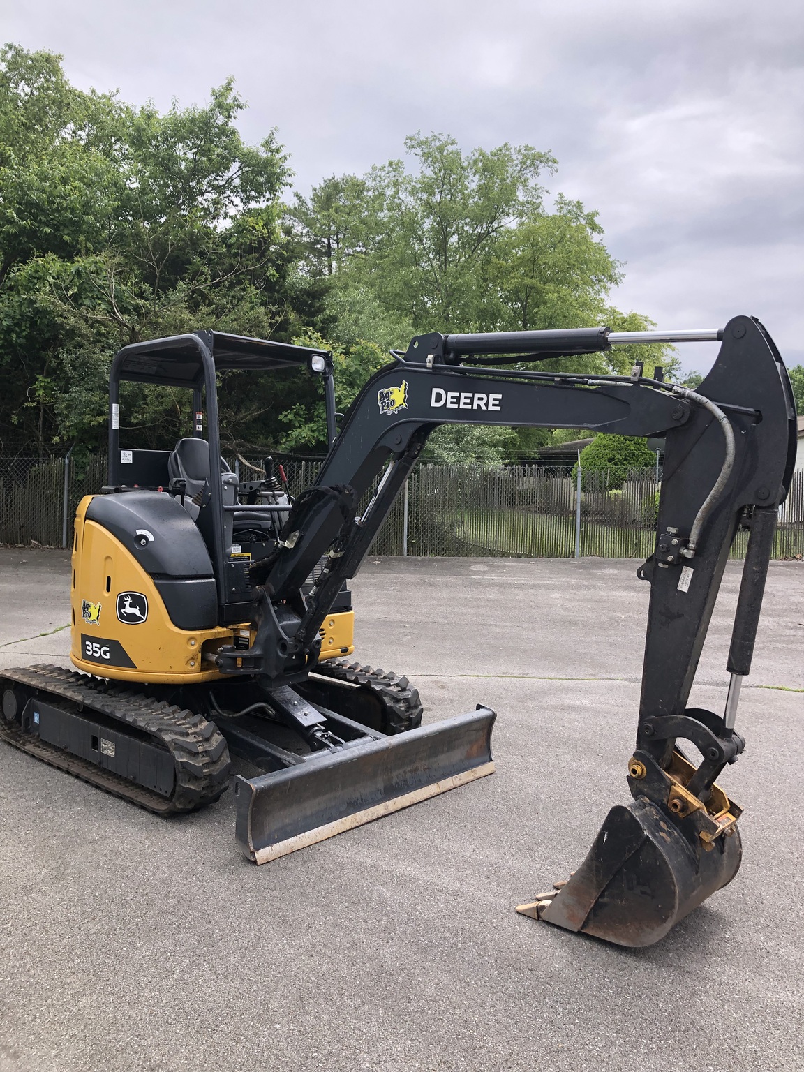 2023 John Deere 35G Image 7