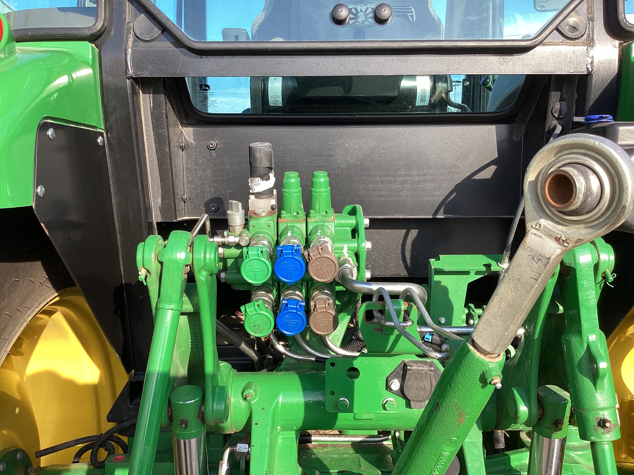 2023 John Deere 6105E Cab Image 26
