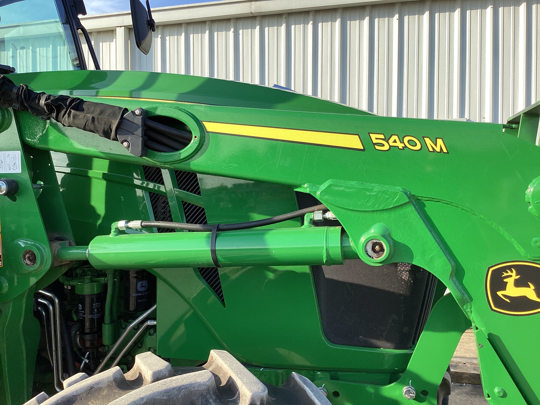 2023 John Deere 6105E Cab Image 23