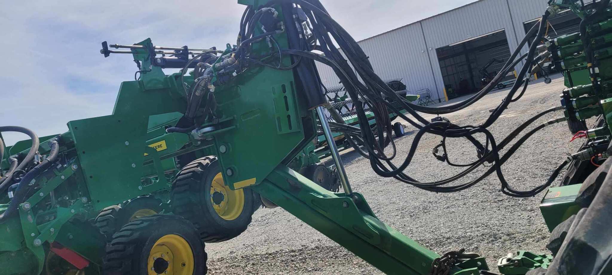 2022 John Deere DB90 Image 5