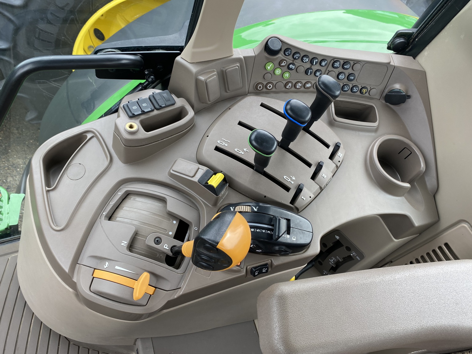 2023 John Deere 6155M Image 12