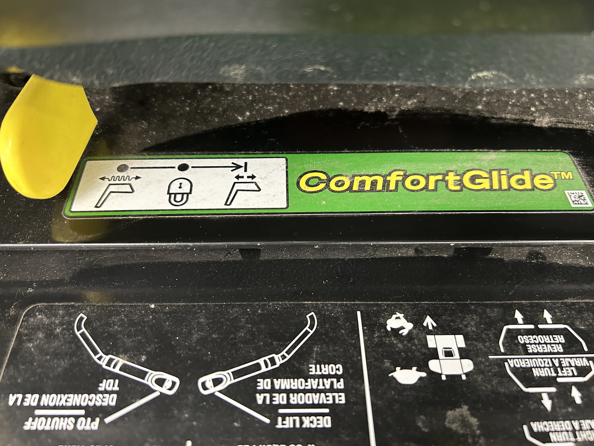 2023 John Deere Z950M Image 9