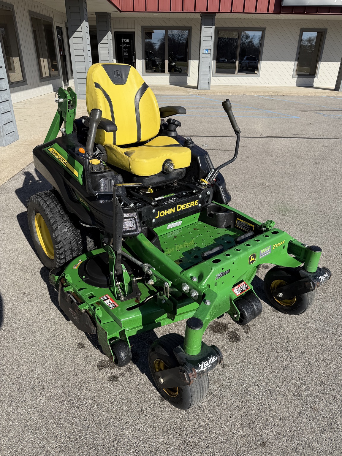 2022 John Deere Z970R Image 3