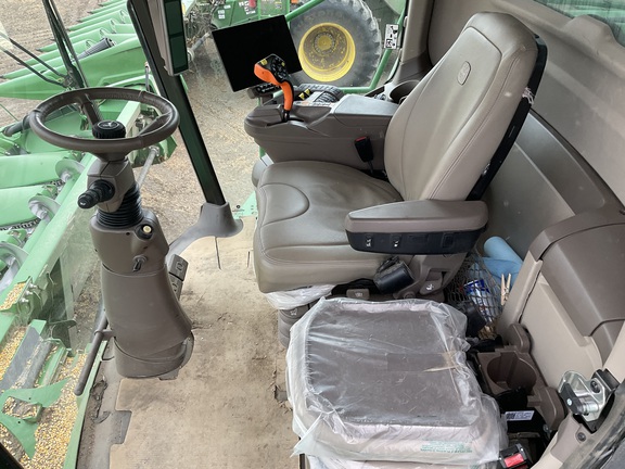 2024 John Deere S780 - Photo13