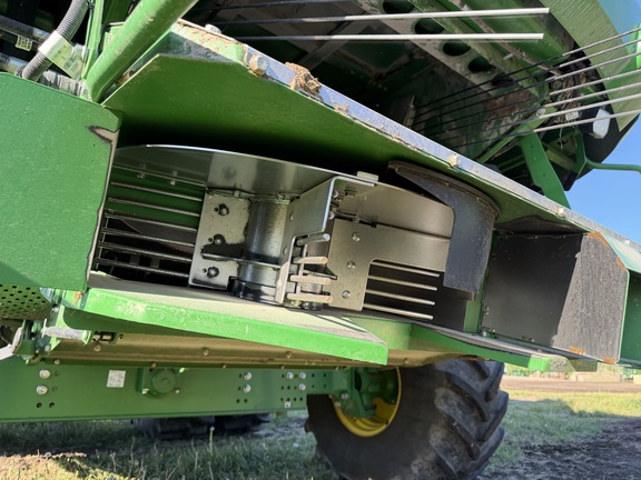 2024 John Deere S780 - Photo23