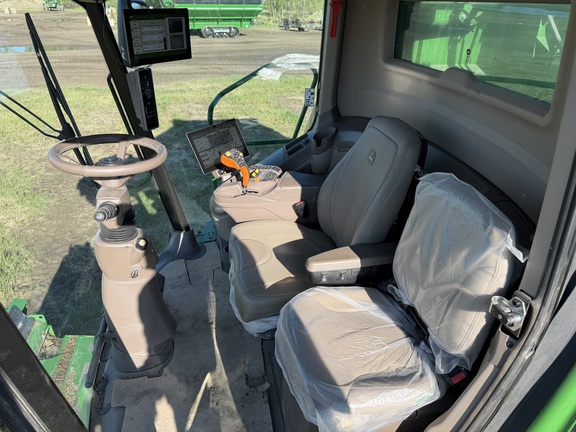 2024 John Deere S780 - Photo40