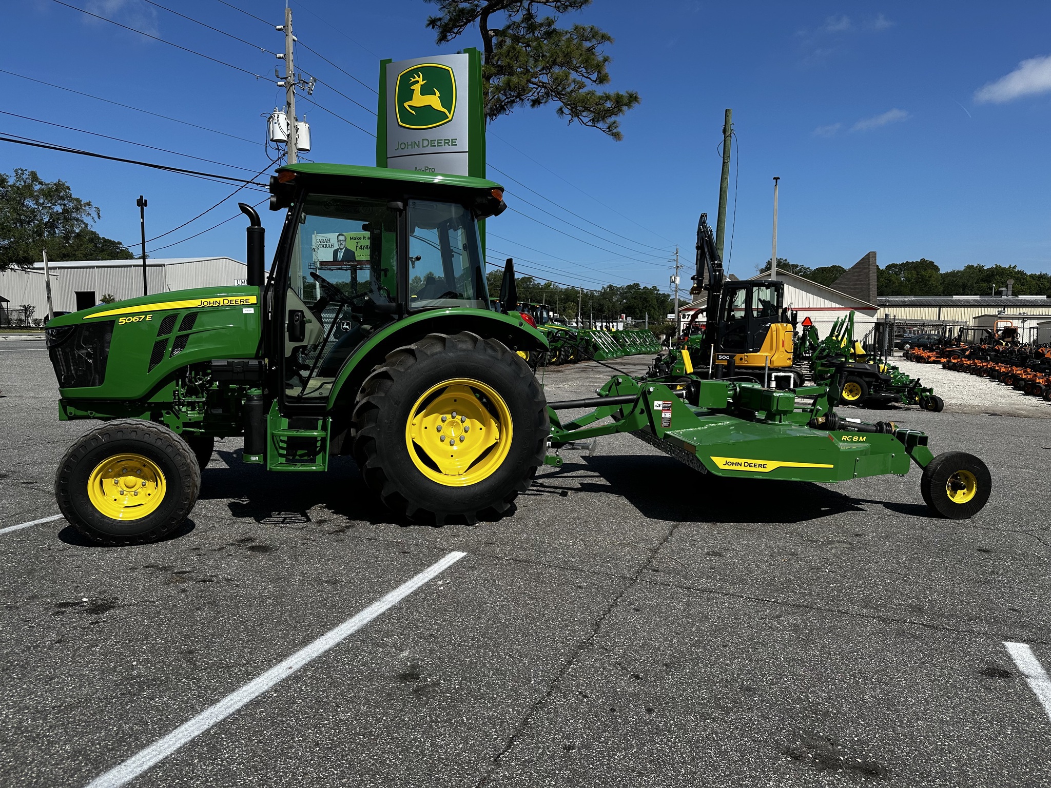 2025 John Deere 5067E Image 1