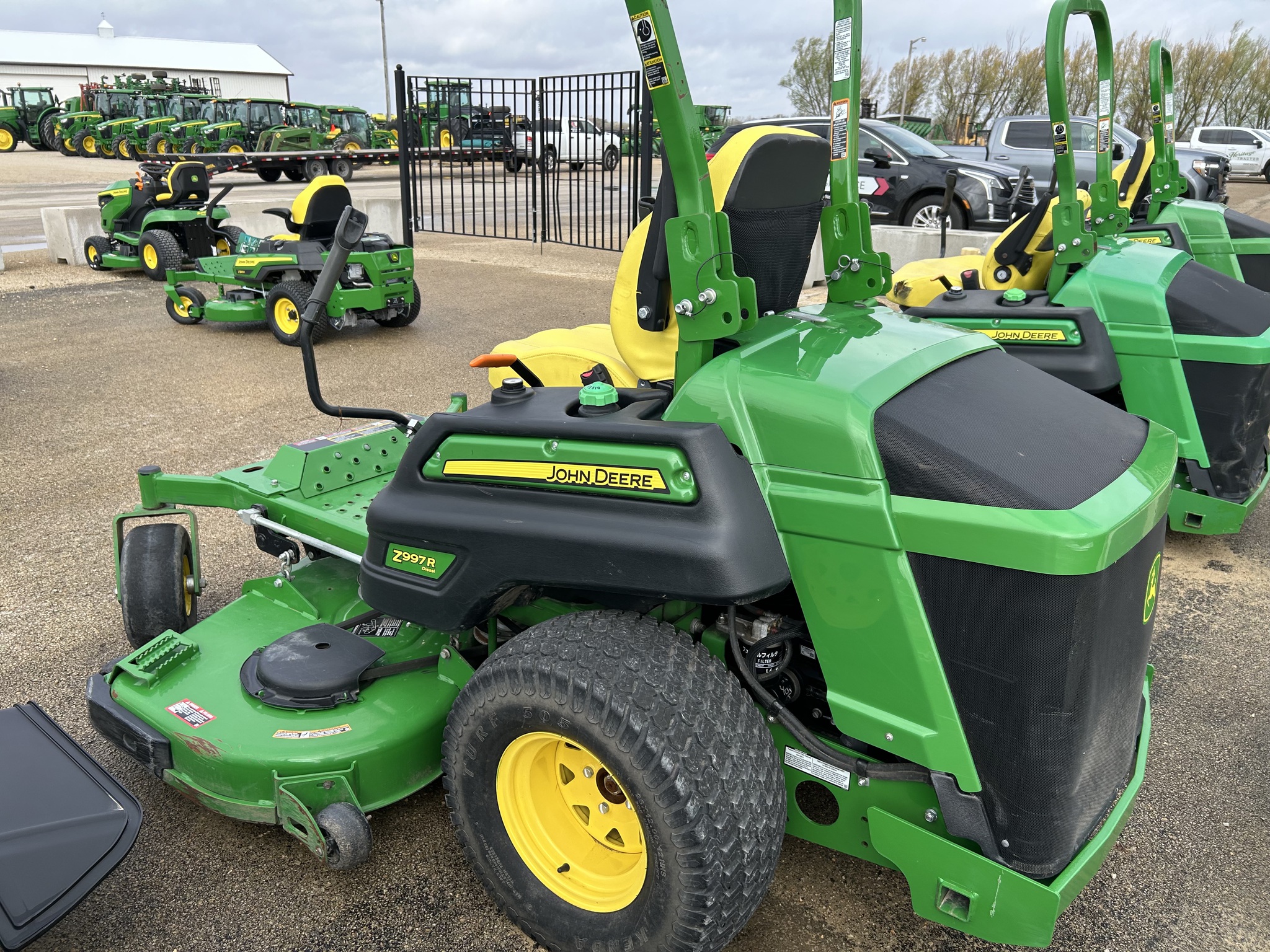  2024 John Deere Z997R at Heritage Tractor in Dixon, IL