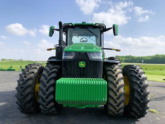 2023 John Deere 8R 340-2