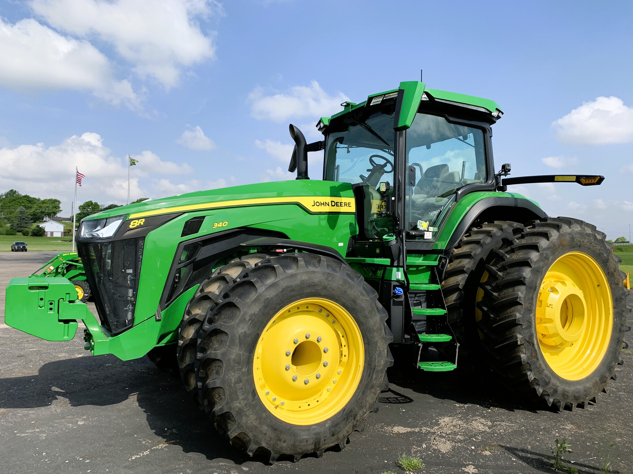 2023 John Deere 8R 340 Image 1