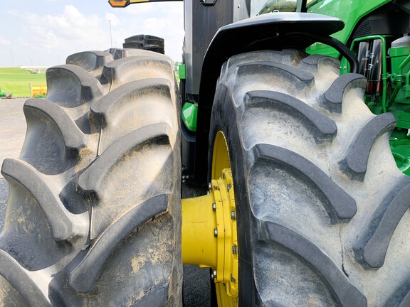 2023 John Deere 8R 340-13