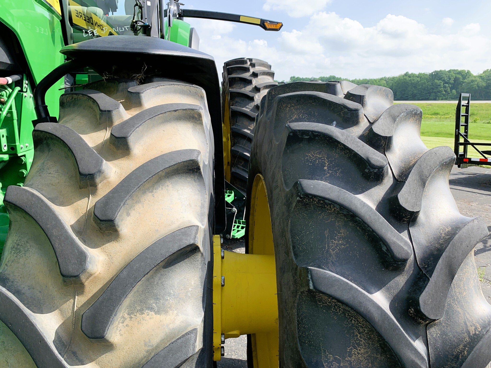 2023 John Deere 8R 340 Image 14