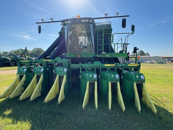 2020 John Deere CP690