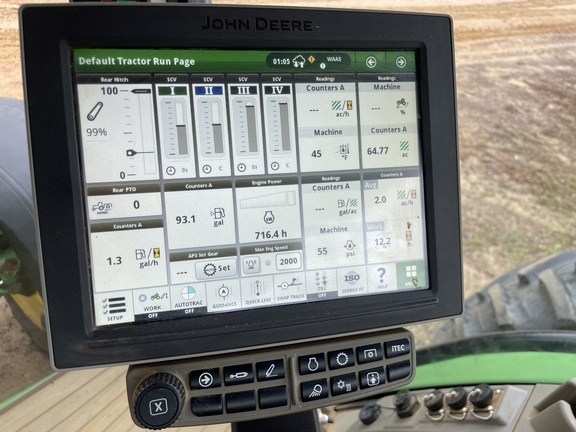 2023 John Deere 8R 250 Photo 6