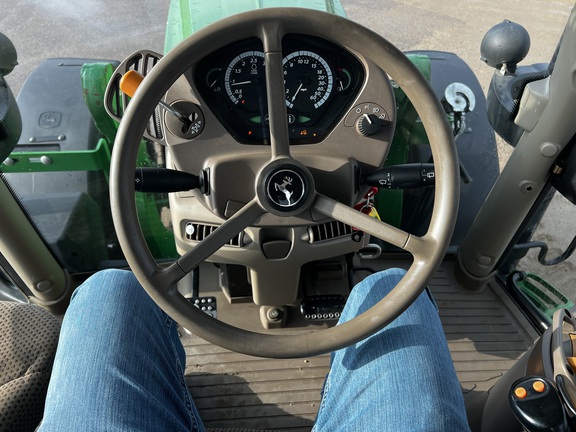 2015 John Deere 6150R - Photo28