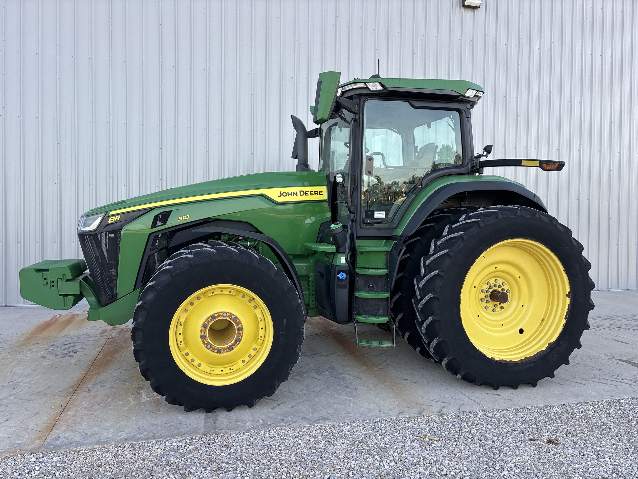2021 John Deere 8R 310 Image 2