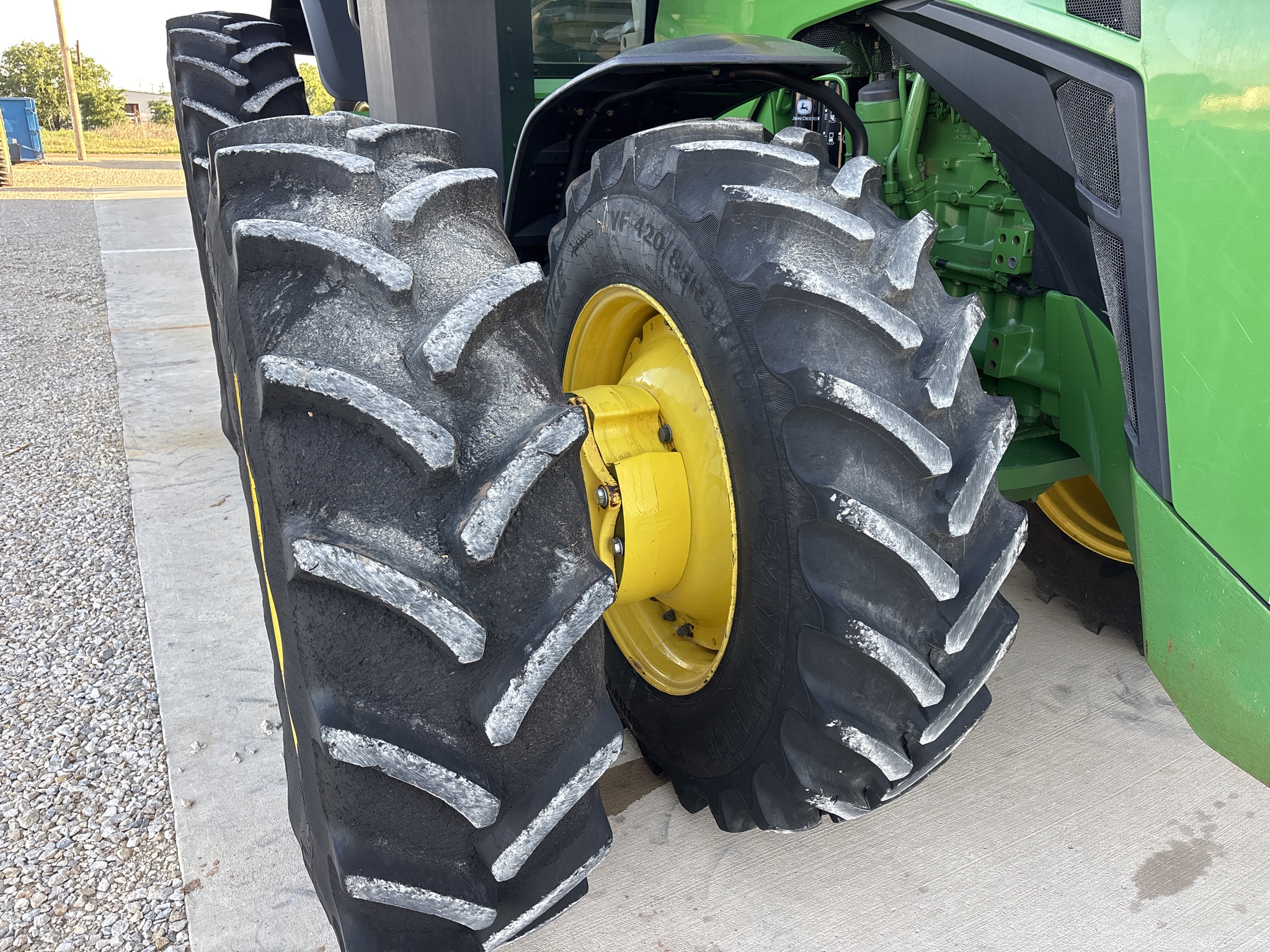 2021 John Deere 8R 310 Image 41