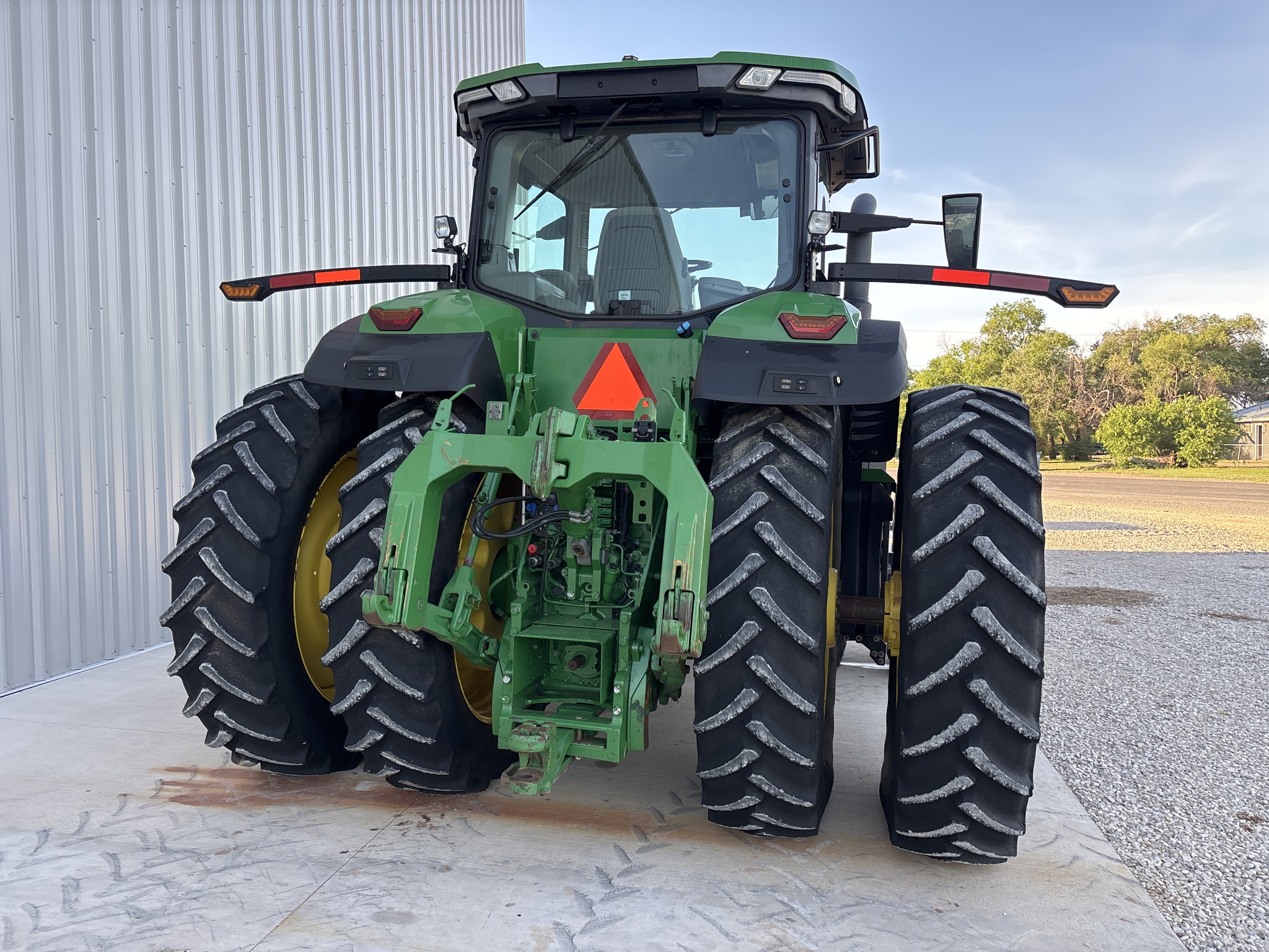 2021 John Deere 8R 310 Image 21