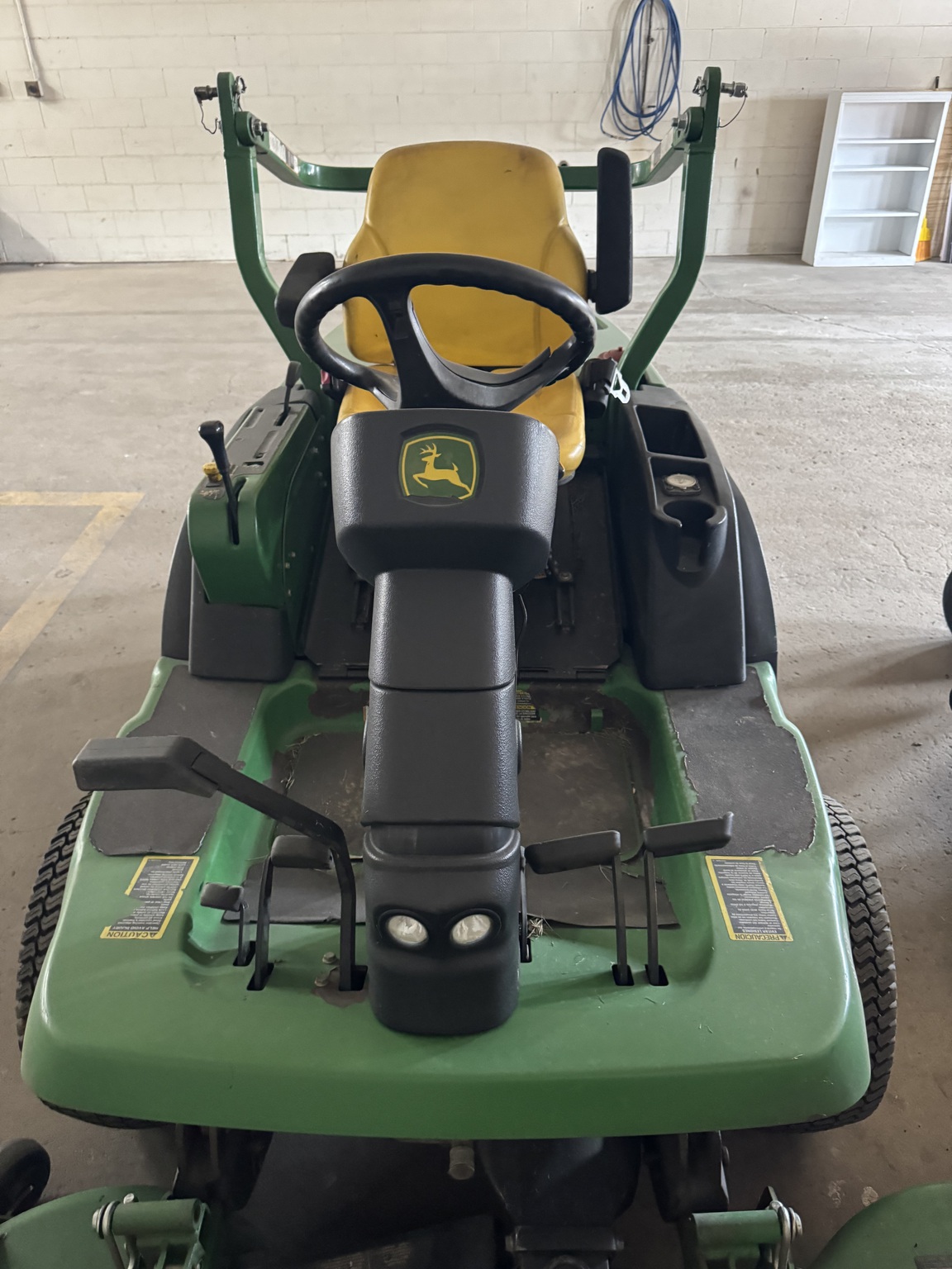 2004 John Deere 1435 Image 7