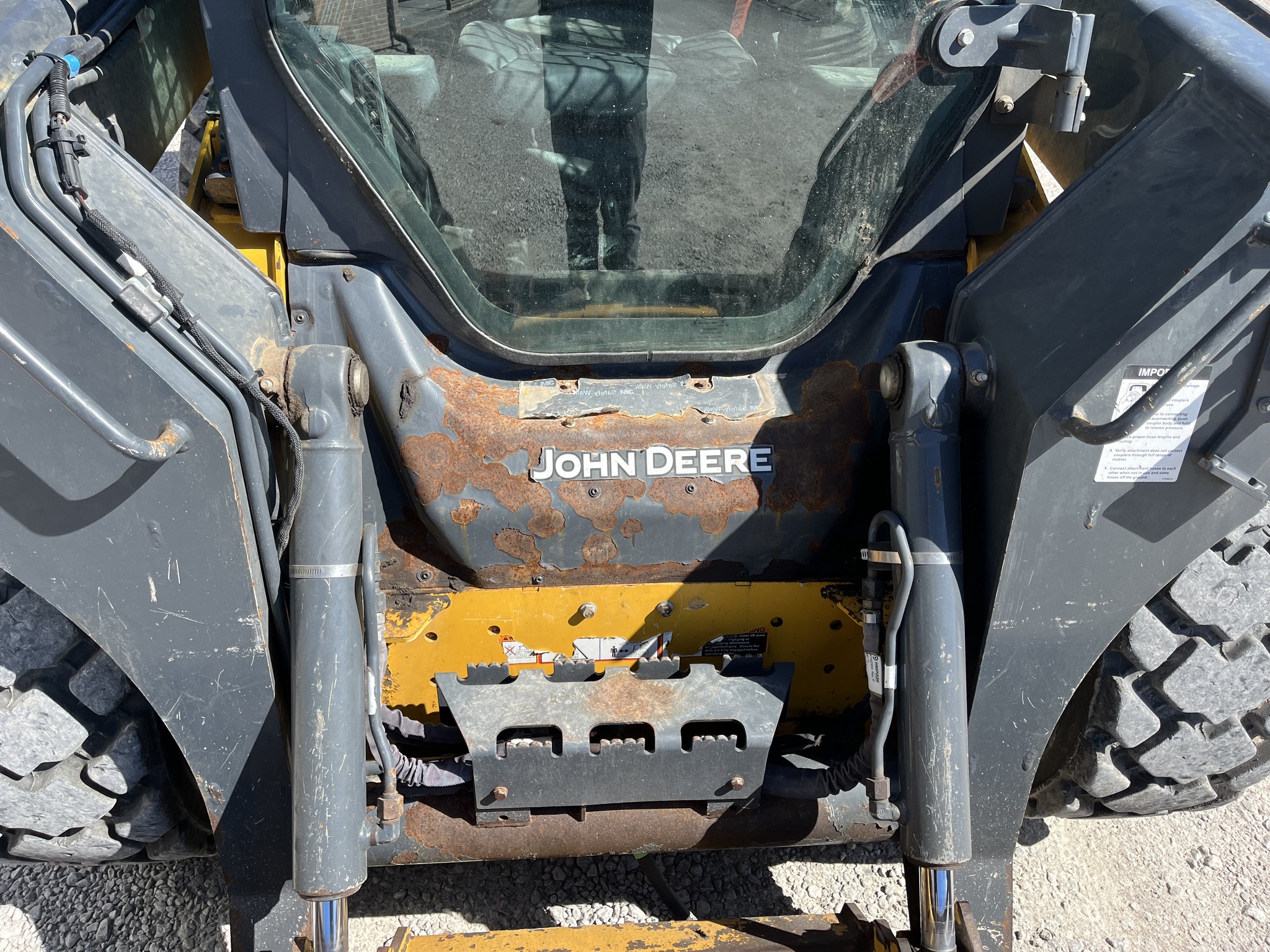  2022 John Deere 320G at Heritage Tractor in Smithville, MO