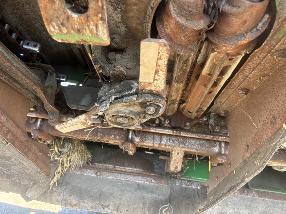 2011 John Deere 612C - Photo40