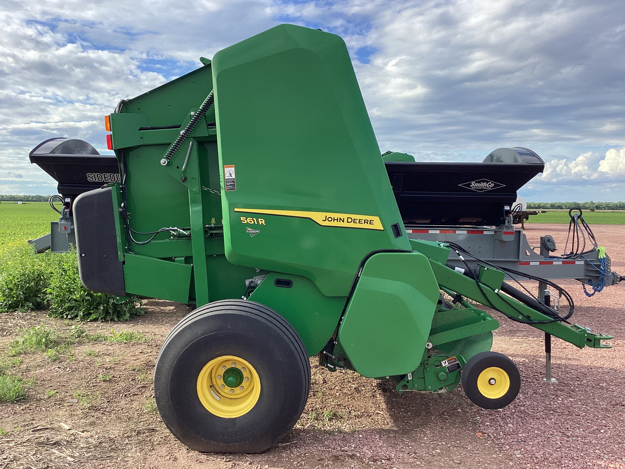 2024 John Deere 561R Image 2