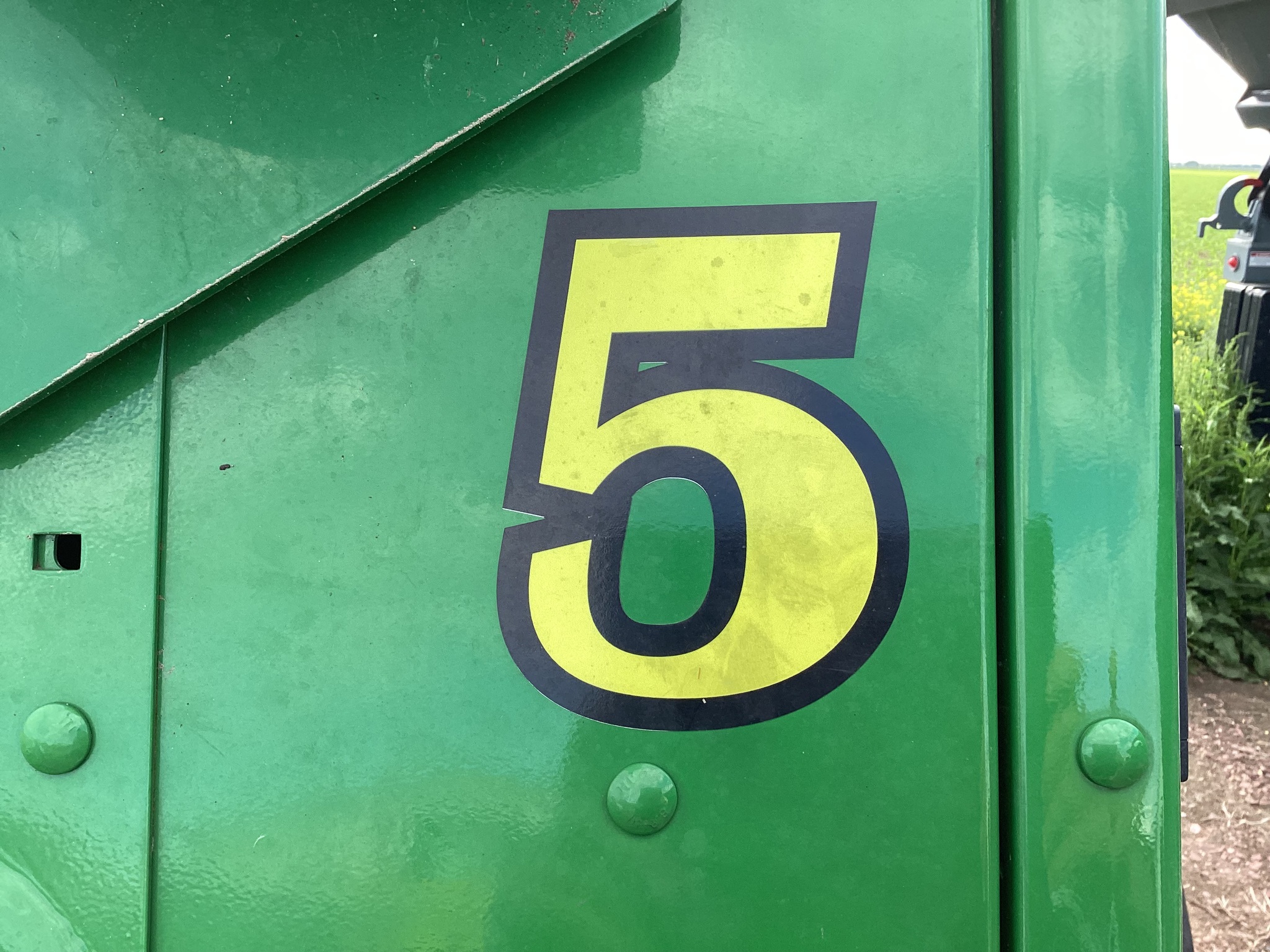 2024 John Deere 561R Image 34