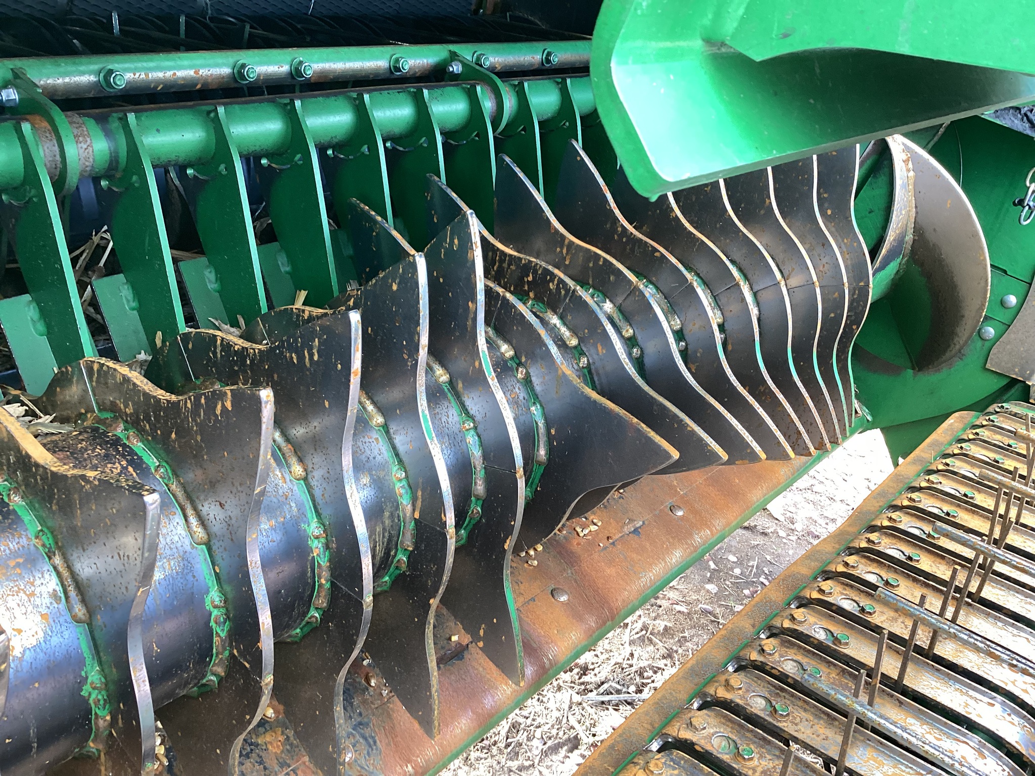 2024 John Deere 561R Image 7