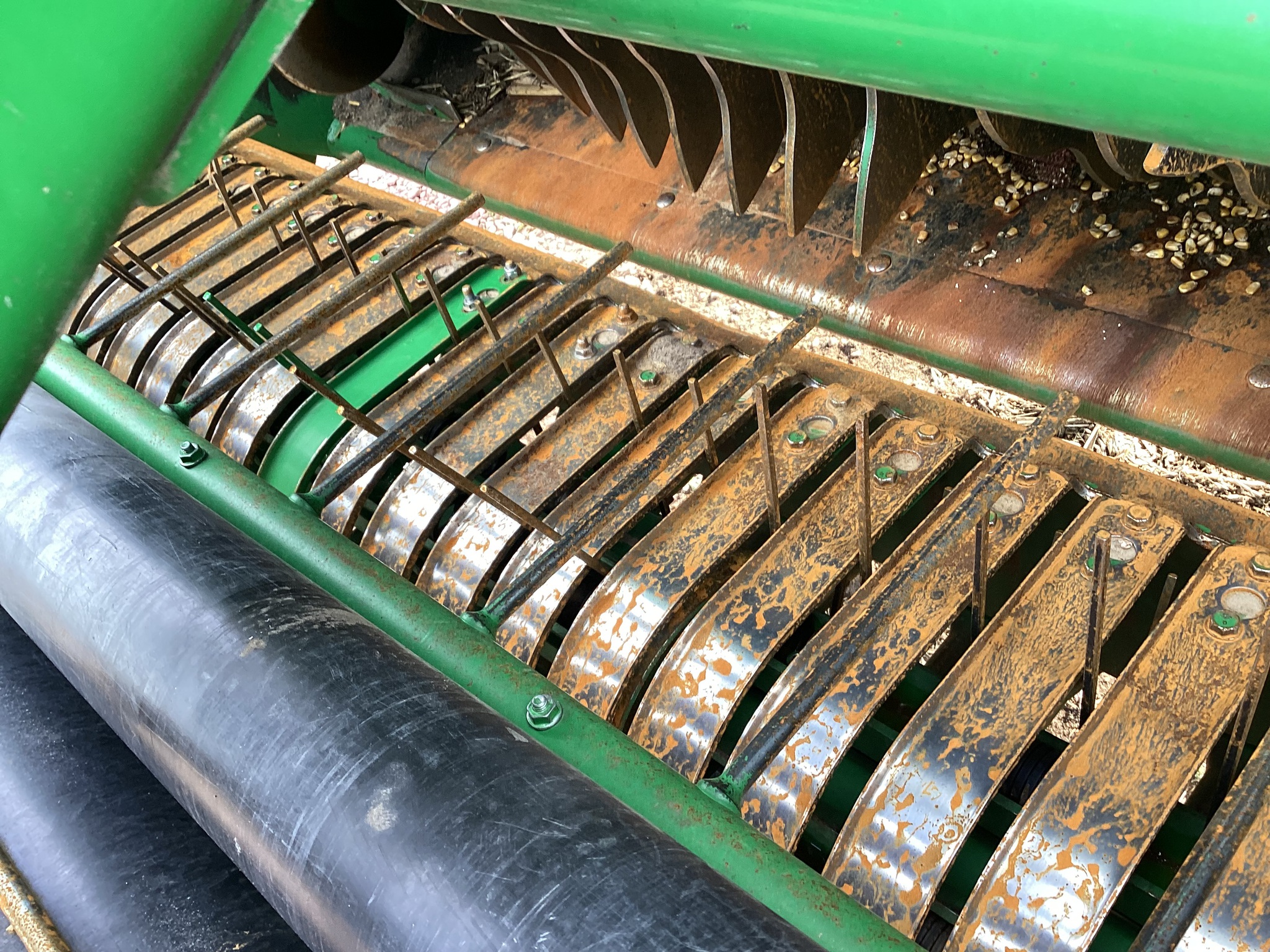 2024 John Deere 561R Image 16