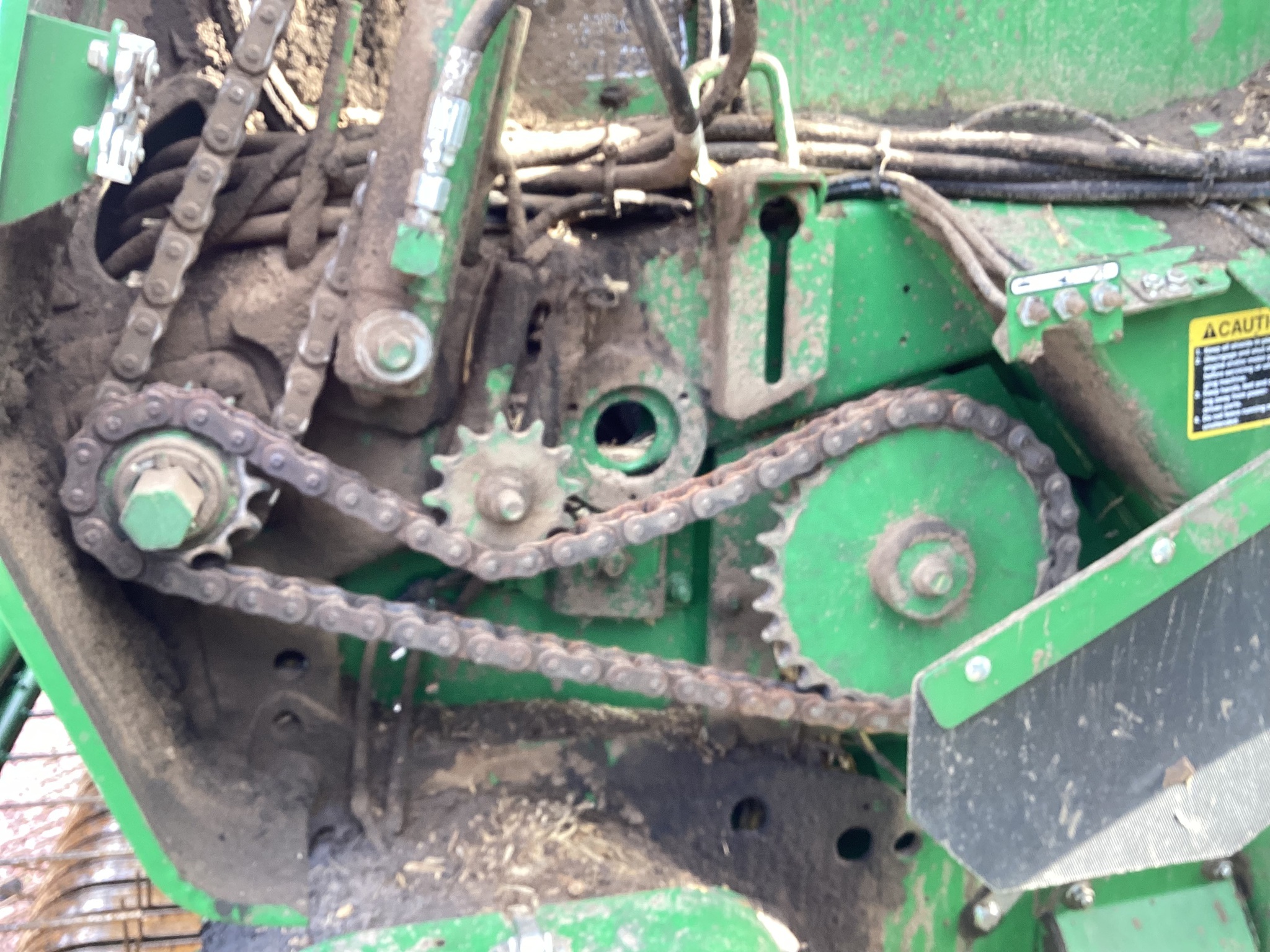 2024 John Deere 561R Image 25