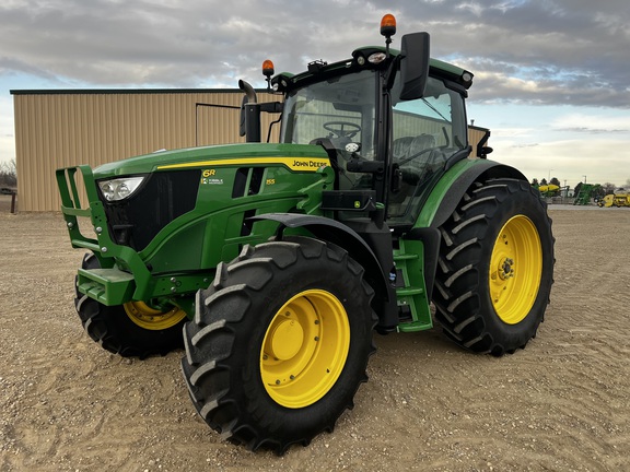 2025 John Deere 6R 155 - Photo7
