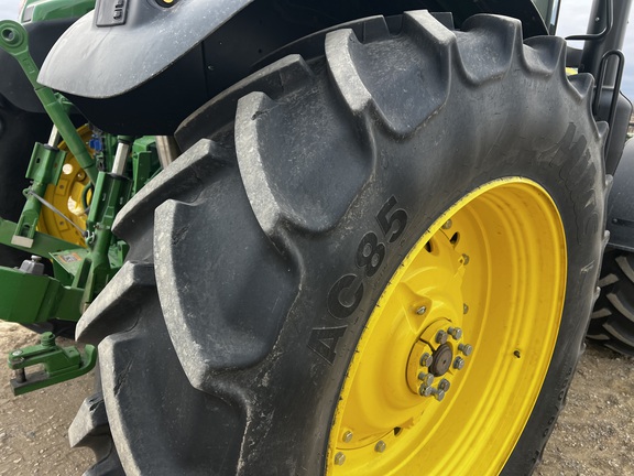2025 John Deere 6R 155 - Photo15