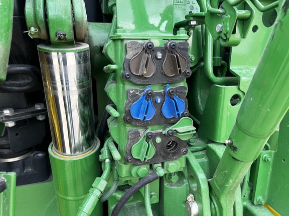 2025 John Deere 6R 155 - Photo25