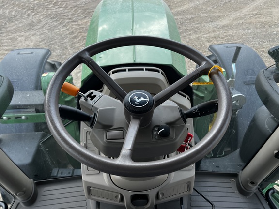 2025 John Deere 6R 155 - Photo29