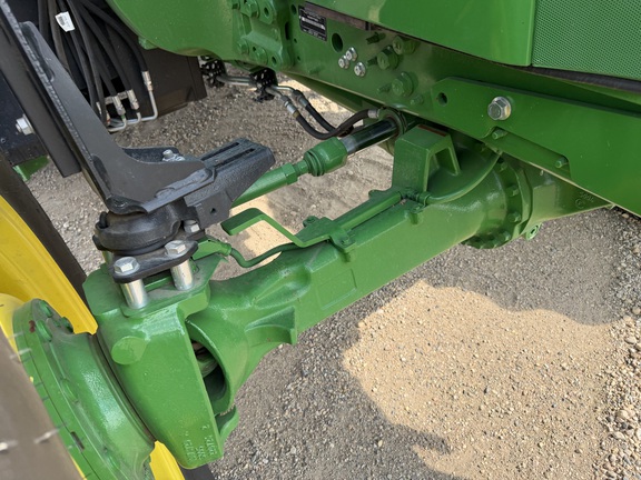 2025 John Deere 6R 155 - Photo13
