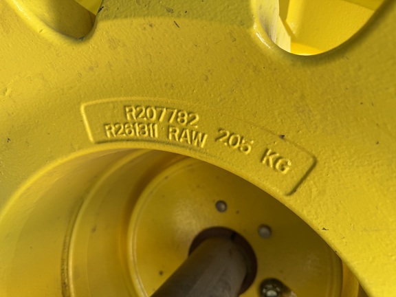 2025 John Deere 6R 155 - Photo17
