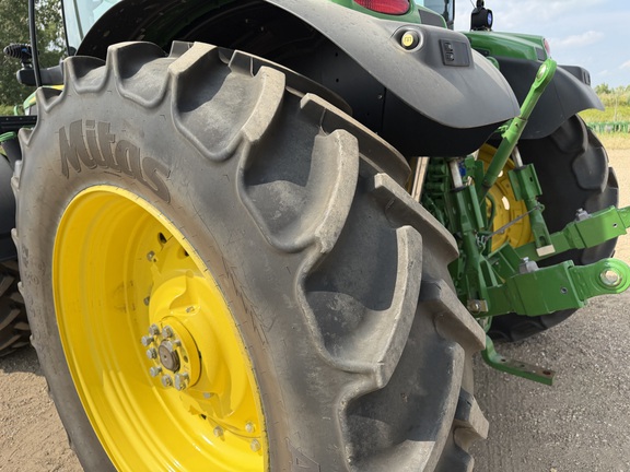 2025 John Deere 6R 155 - Photo19