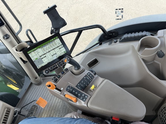 2025 John Deere 6R 155 - Photo33