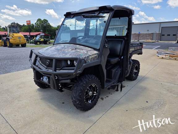 Photo of 2022 John Deere XUV 835M