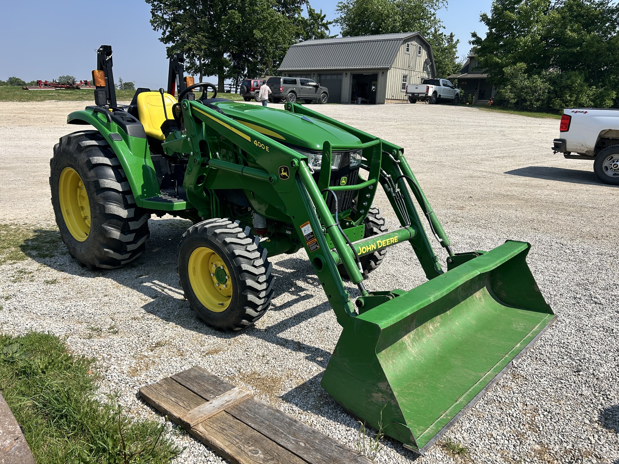 2019 John Deere 4052M Image 7
