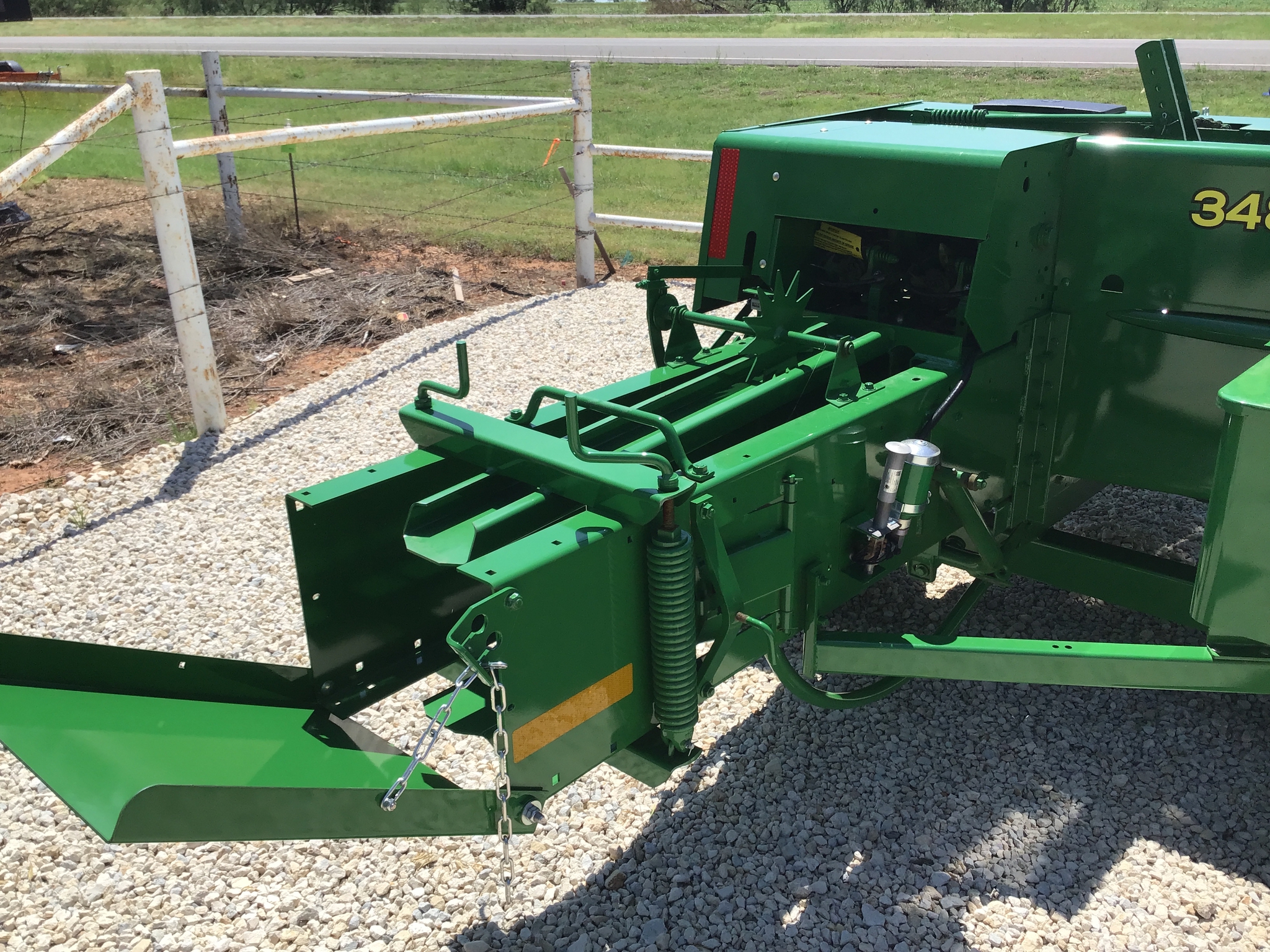 2008 John Deere 348 Image 3