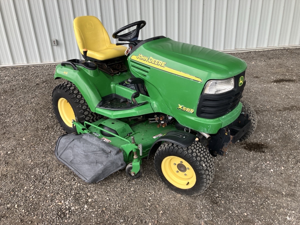 2003 John Deere X585 Image 4