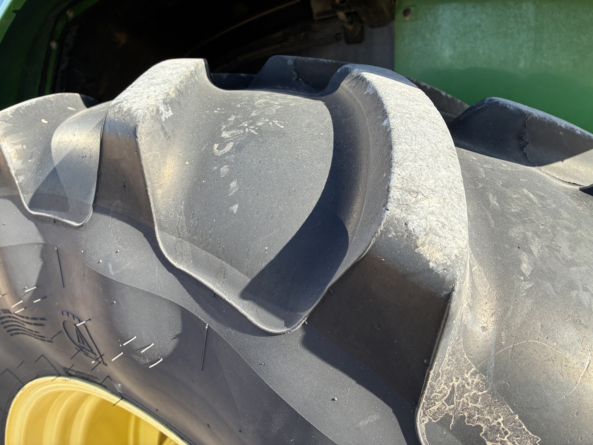 2012 John Deere 7230 Image 15