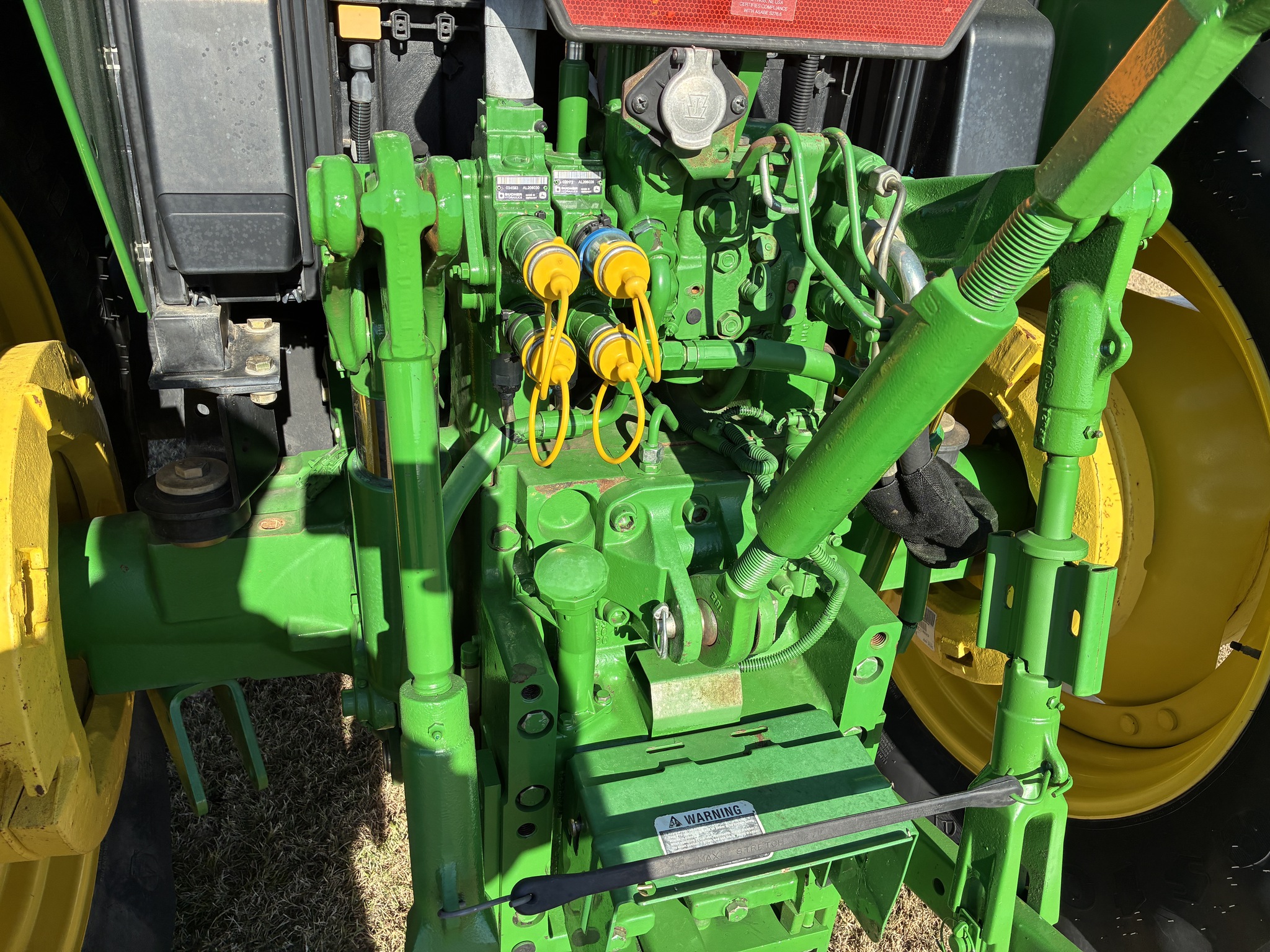 2012 John Deere 7230 Image 18