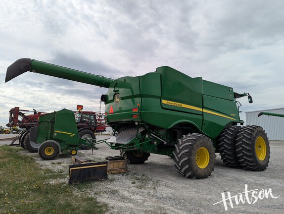 Photo of 2022 John Deere S790