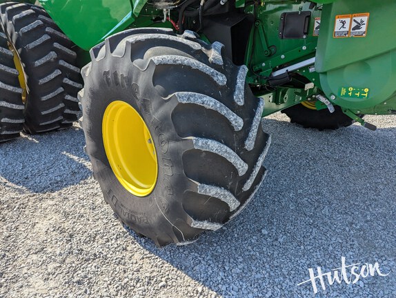 Photo of 2022 John Deere S790