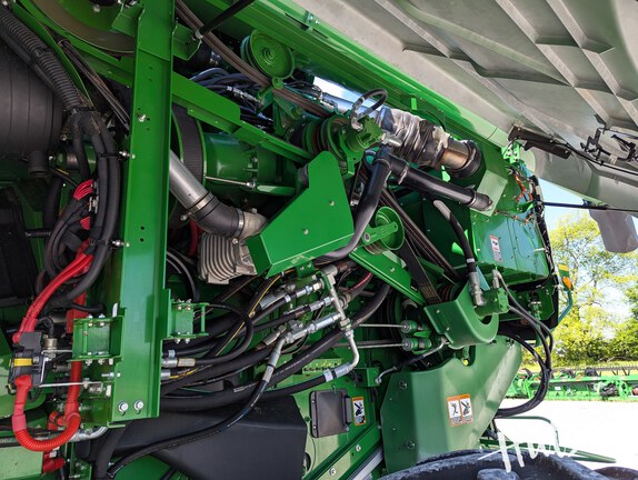 Photo of 2022 John Deere S790
