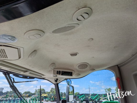 Photo of 2022 John Deere S790